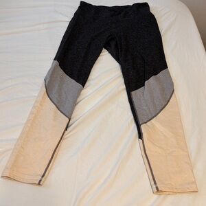 Old Navy Go-Dry Elevate Legging